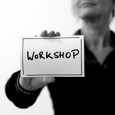 [IMG:workshop-photo-jurnalism-and-travel-wrting.jpeg]